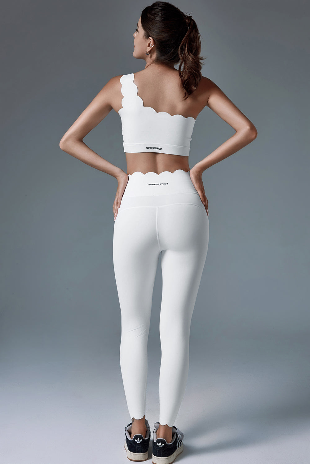 Wavy One-Shoulder Sports Bra